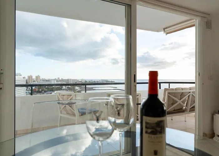 Апартаменты Club Villamar Exclusive Beachfront Penthouse *