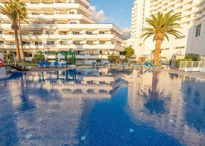 Апартаменты Club Villamar Exclusive Beachfront Penthouse *